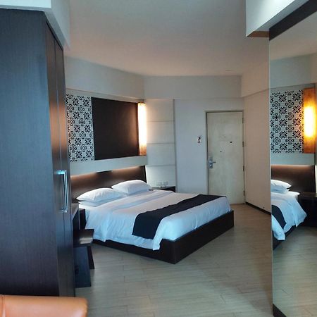 Hotel New Puri Garden Bandara Semarang Luaran gambar