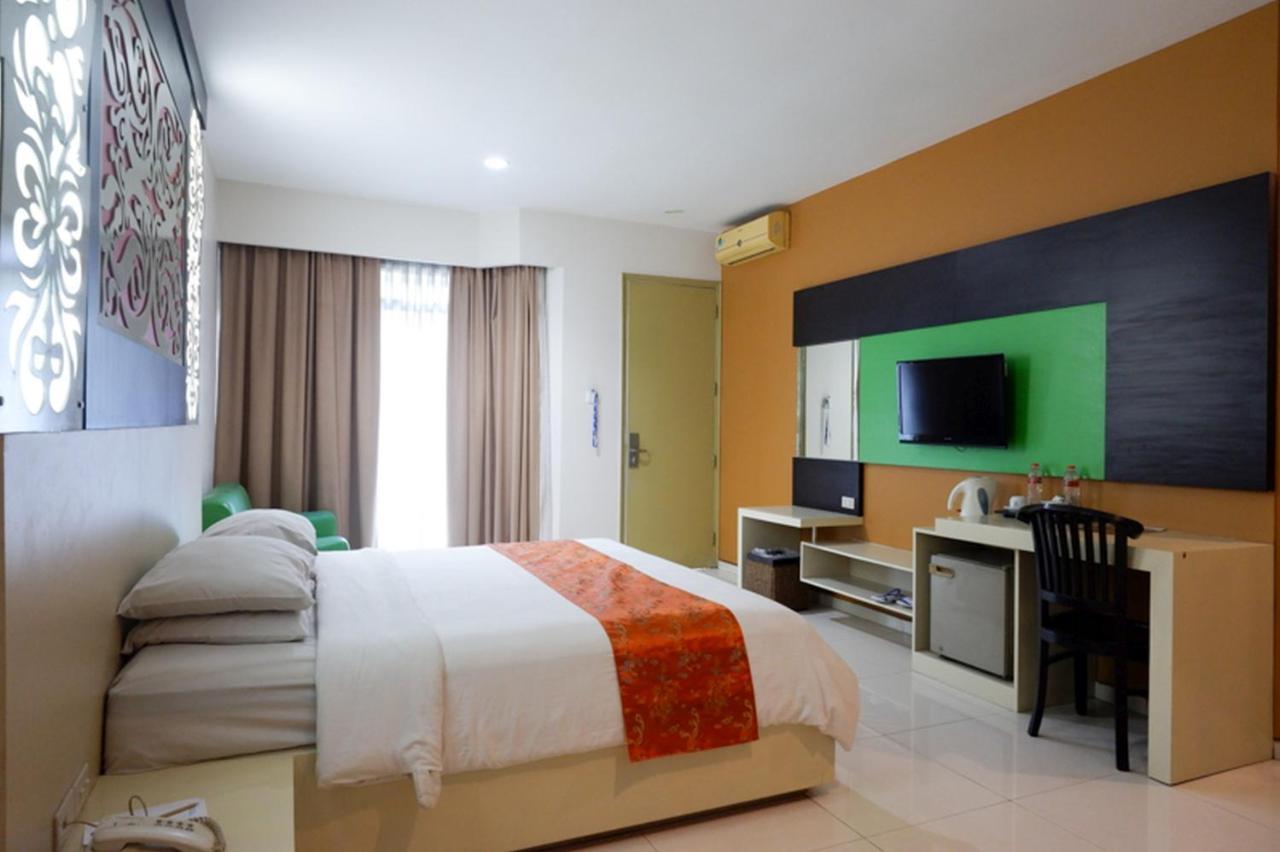 Hotel New Puri Garden Bandara Semarang Luaran gambar