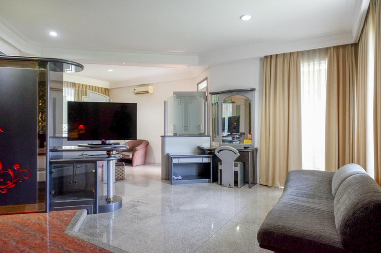 Hotel New Puri Garden Bandara Semarang Luaran gambar