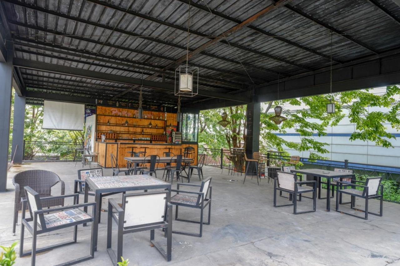 Hotel New Puri Garden Bandara Semarang Luaran gambar