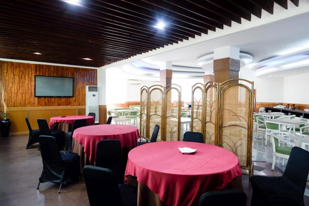Hotel New Puri Garden Bandara Semarang Luaran gambar