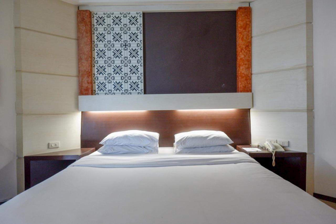Hotel New Puri Garden Bandara Semarang Luaran gambar