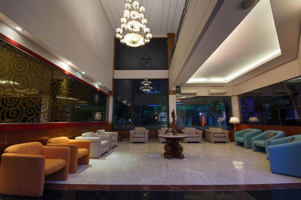 Hotel New Puri Garden Bandara Semarang Luaran gambar