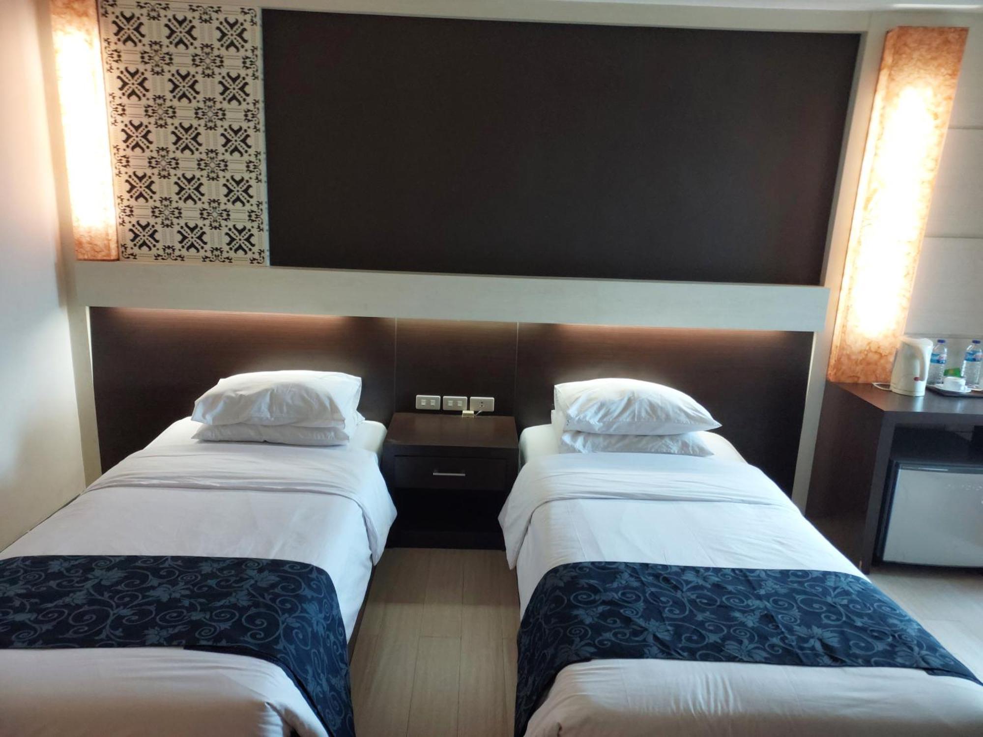 Hotel New Puri Garden Bandara Semarang Luaran gambar
