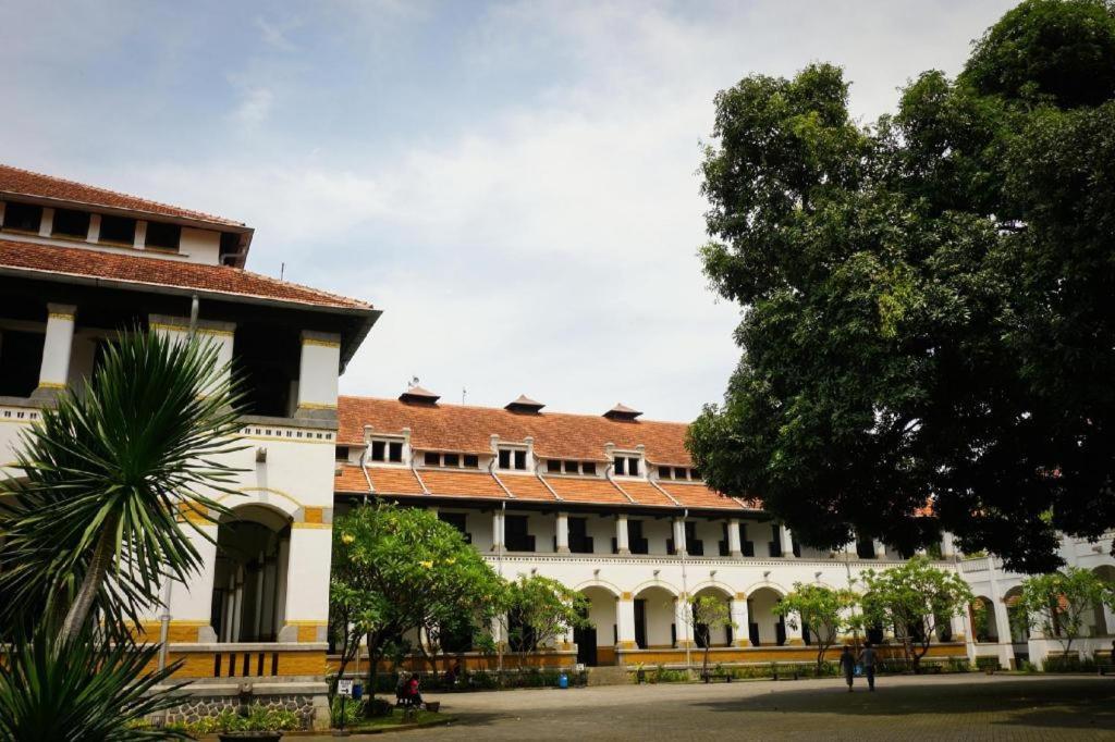 Hotel New Puri Garden Bandara Semarang Luaran gambar
